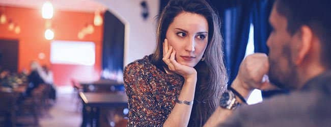 Flirten tief in die augen schauen