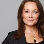 Porträt Lisa Fischbach als Diplompsychologin bei ElitePartner